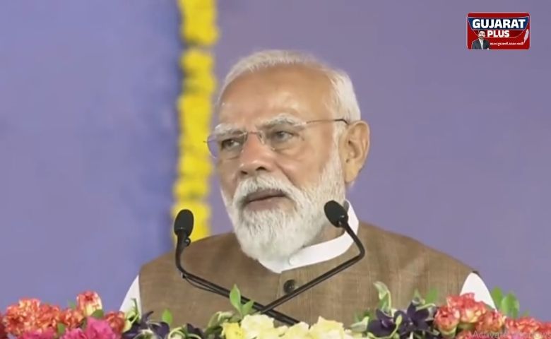 PM મોદીનું વાવ-થરાદમાં સંબોધન: 'કોંગ્રેસે ગુજરાત સાથે દ્વેષ રાખ્યો, અમે વિકાસની ગંગા વહાવી'