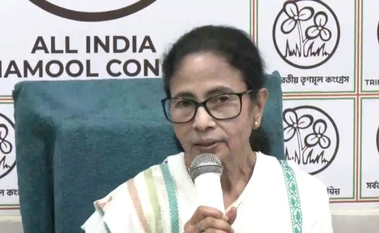 પશ્ચિમ બંગાળ ચૂંટણી 2026: મમતા બેનર્જીએ બહાર પાડ્યું TMC નું જાહેરનામું, જાણો 10 મોટી જાહેરાતો