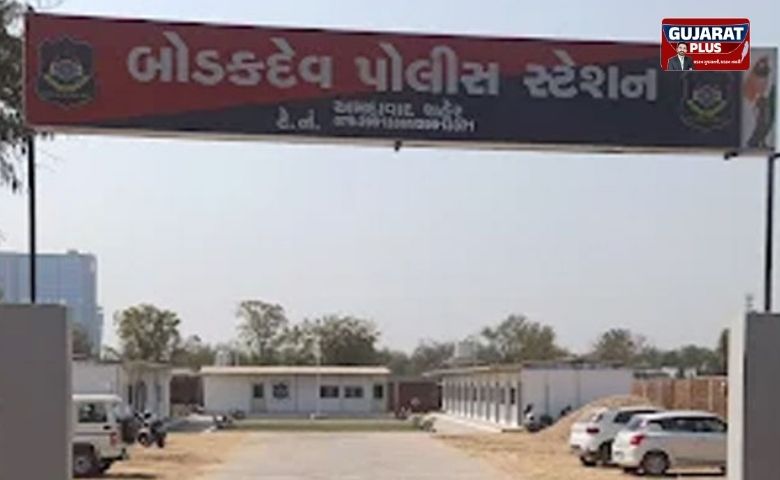 અમદાવાદના થલતેજ માં ક્રૂરતા: બાળકો સામે જ પિતાએ માતા પર કર્યા છરીના ઘા, માત્ર ₹200 માટે ખેલાયો લોહિયાળ ખેલ