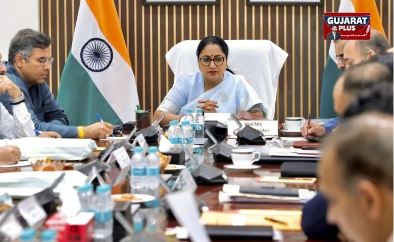 દિલ્હીમાં નવા નિયમો: અઠવાડિયામાં 2 દિવસ વર્ક ફ્રોમ હોમ, મંત્રીઓ પણ સોમવારે મેટ્રોમાં મુસાફરી કરશે