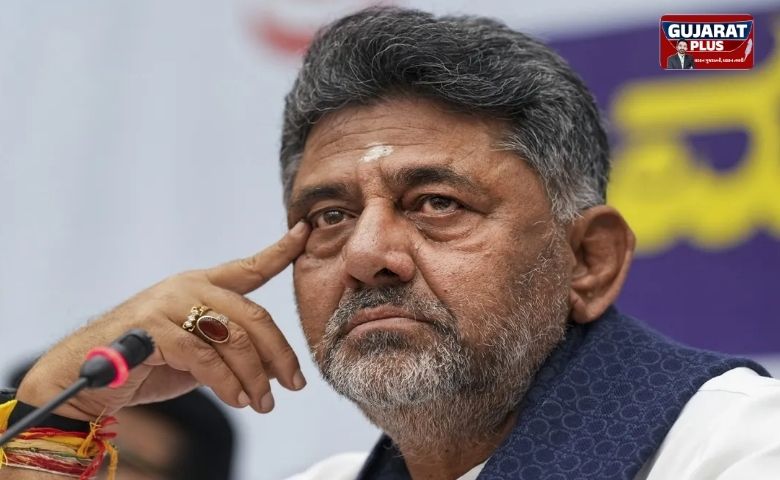 કર્ણાટક કોંગ્રેસમાં CM પદ માટે ખેંચતાણ શરૂ, ડીકે શિવકુમાર ના નિવેદનથી ખળભળાટ