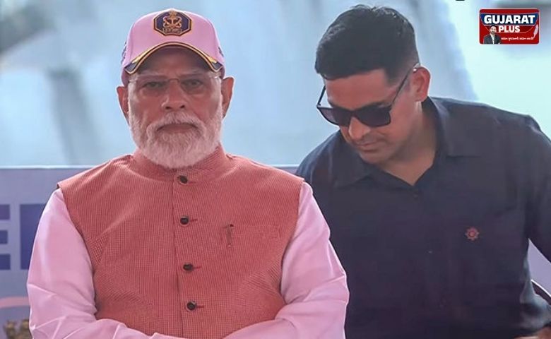 વિદ્યાર્થીઓ માટે PM મોદીની મોટી પહેલ: NEET પરીક્ષાર્થીઓને ટ્રાફિક ન નડે તે માટે 45 મિનિટ એરપોર્ટ પર જ રોકાયા