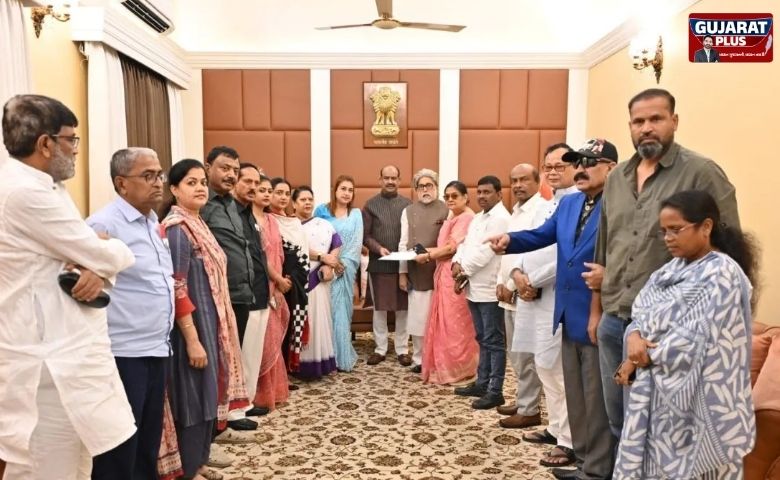 બંગાળના રાજકારણમાં મોટો ભૂકંપ: TMCના 20 બળવાખોર સાંસદો NCPમાં જોડાશે, NDAને આપશે સમર્થન